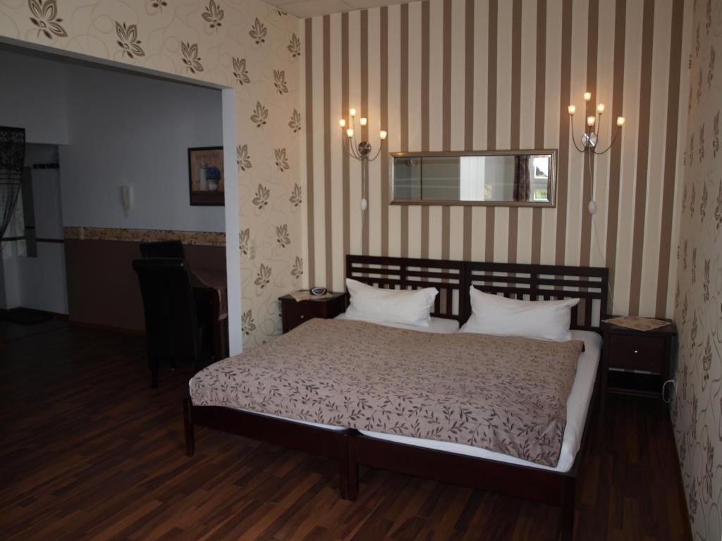 Hotel Am Schuetzenberg Gotha Room photo